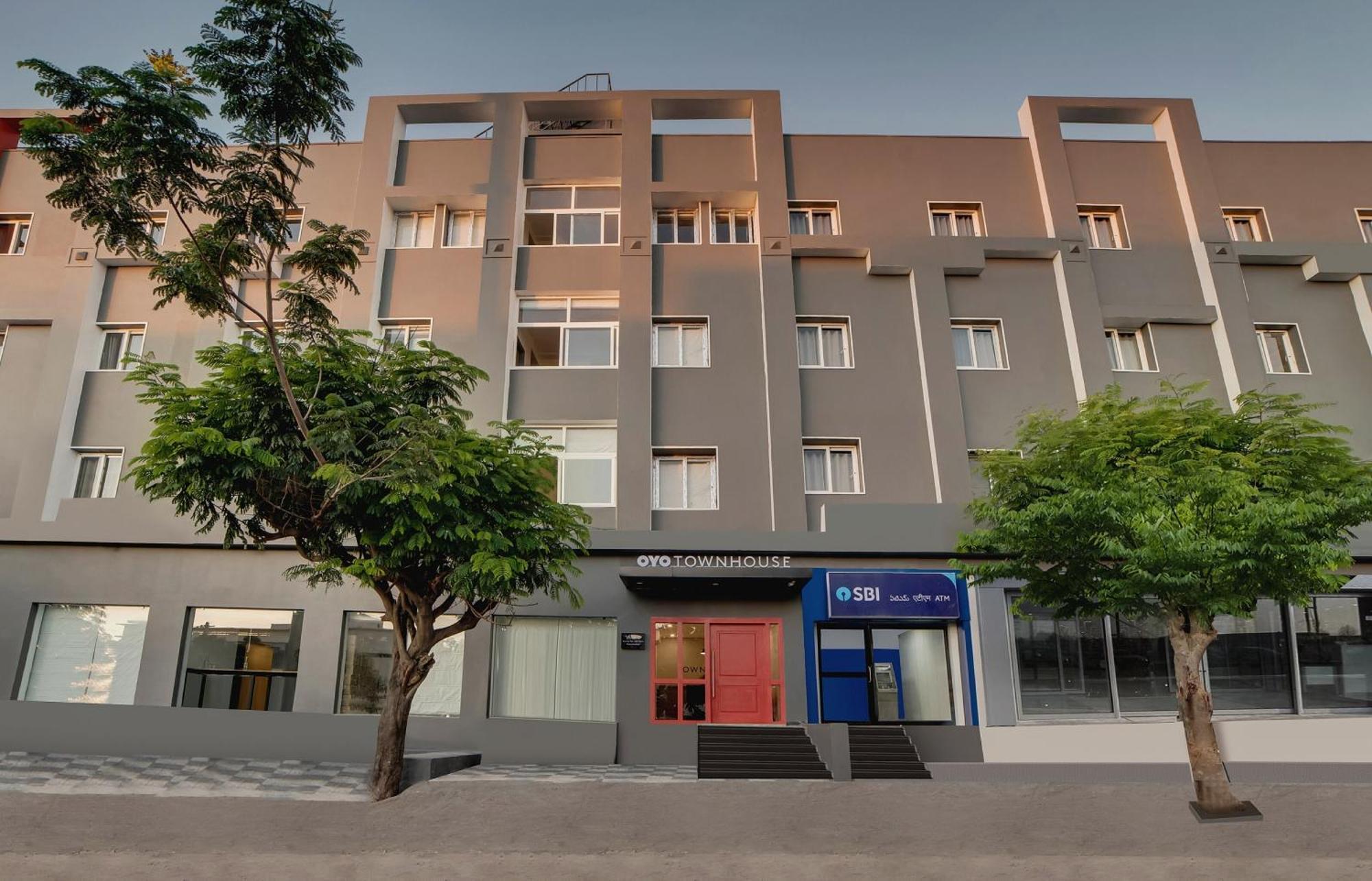 Townhouse Ss Aero Prime Hotel Shamshabad Exterior foto