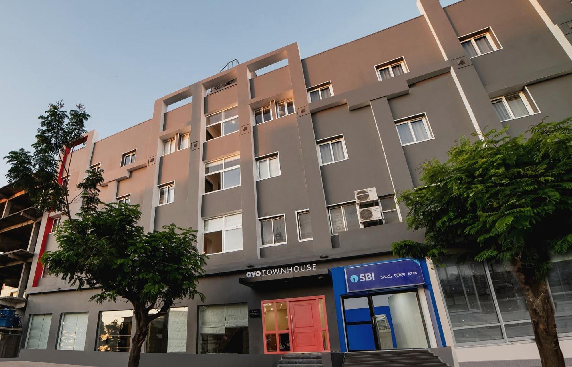 Townhouse Ss Aero Prime Hotel Shamshabad Exterior foto